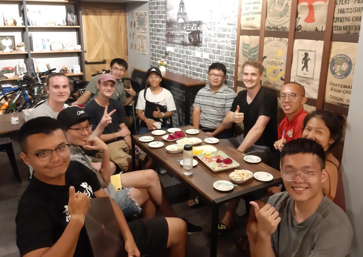 Quiet Hostel - Minquan Inn Tainan Luaran gambar
