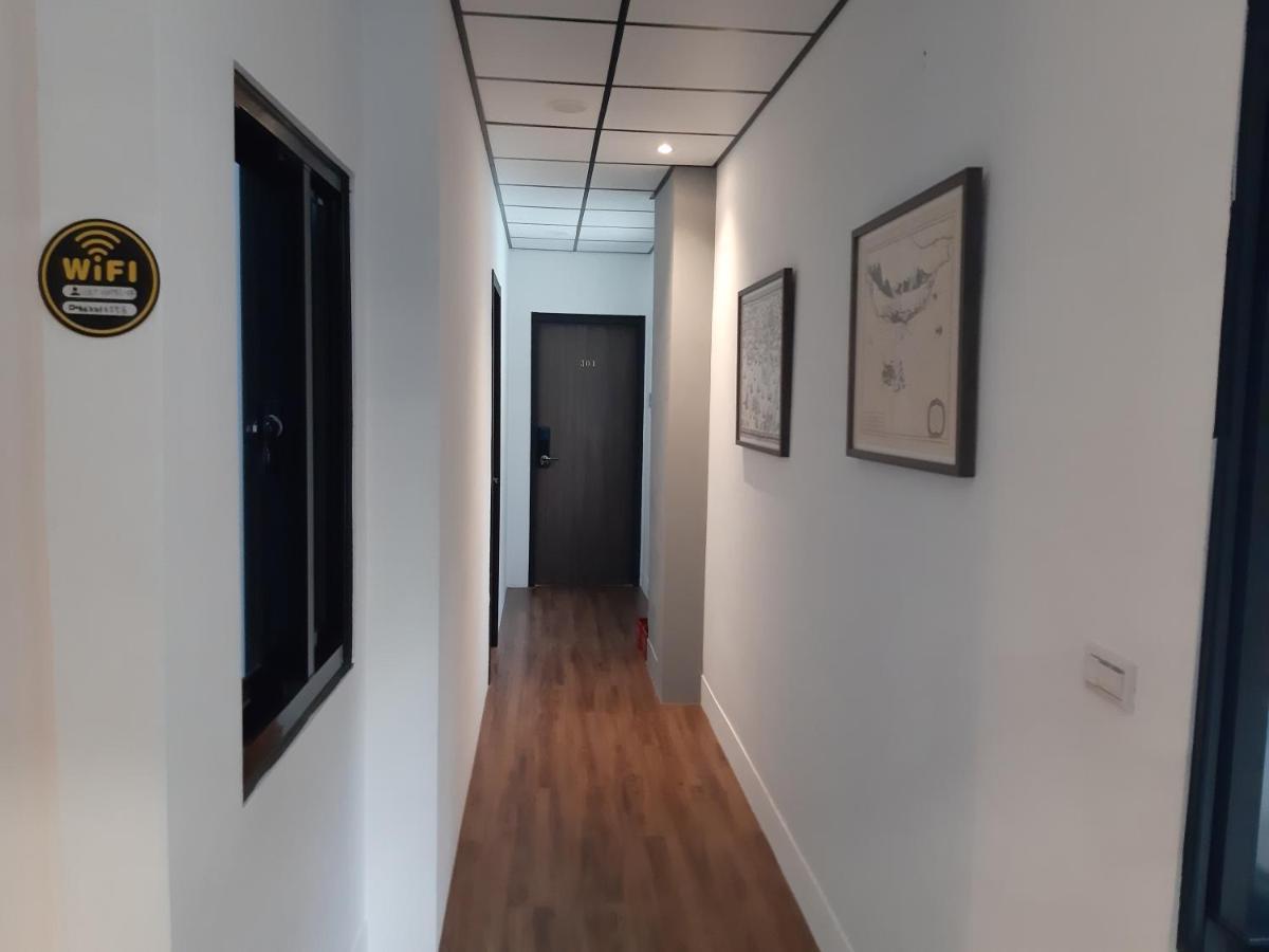 Quiet Hostel - Minquan Inn Tainan Luaran gambar