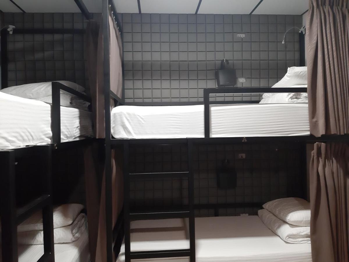 Quiet Hostel - Minquan Inn Tainan Luaran gambar